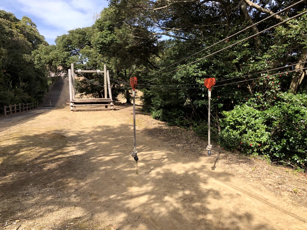 ターザンロープ